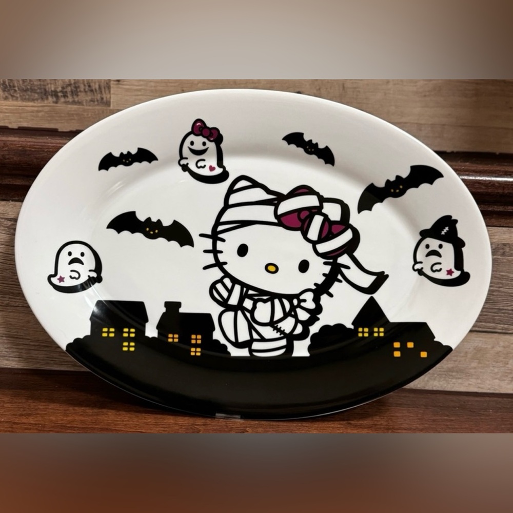 Super cute 🥰 Hello Kitty  Halloween 🎃 Mummy Oval  Ceramic Platter / Tray - NEW